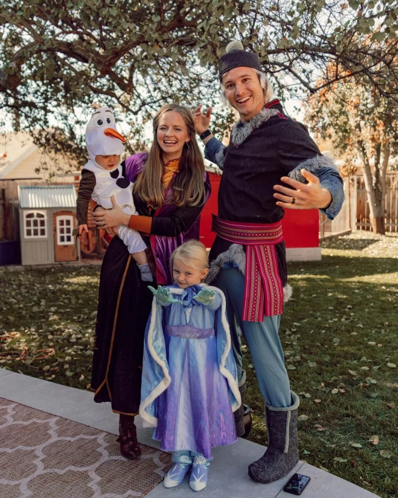 family disney halloween costumes