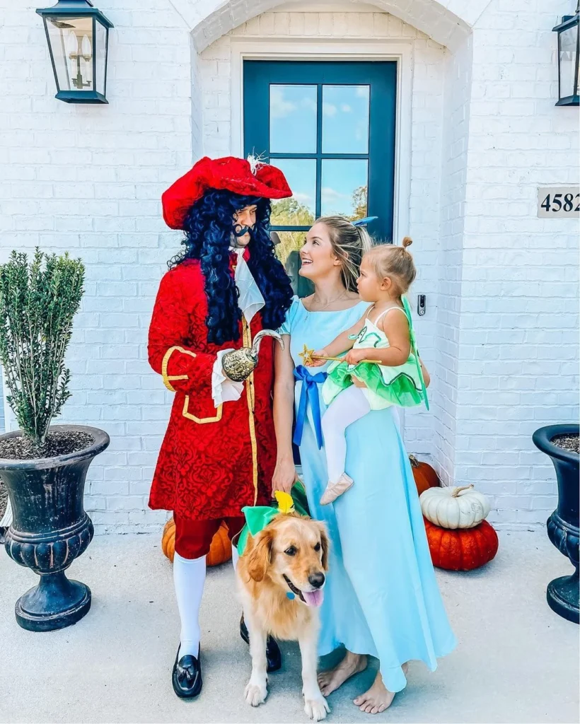 family halloween costumes with baby