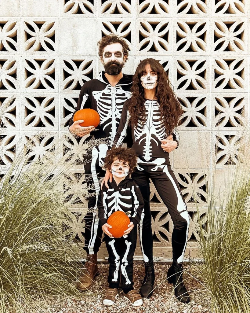 halloween family costumes for three