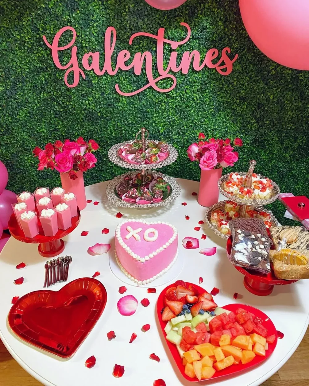 Galentines Party Decor (30)