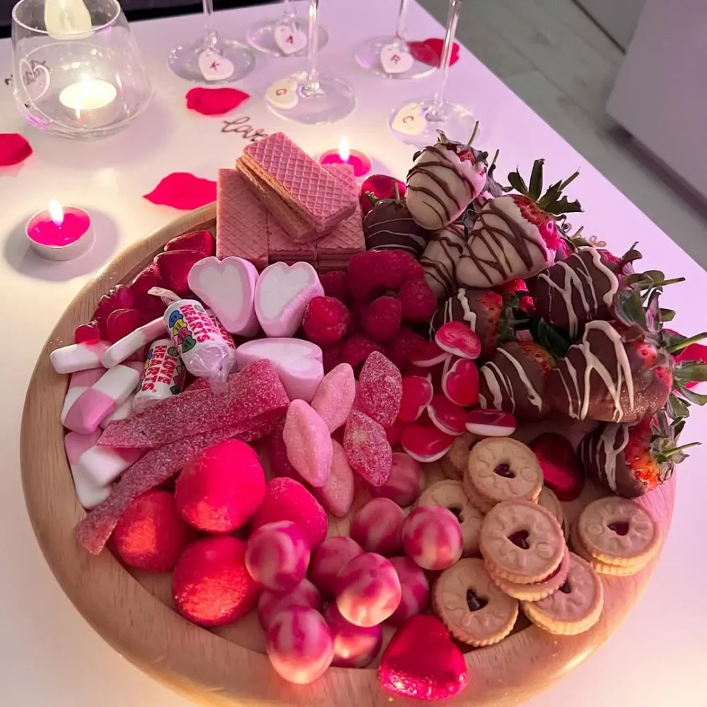 Galentines Party Decor (32)