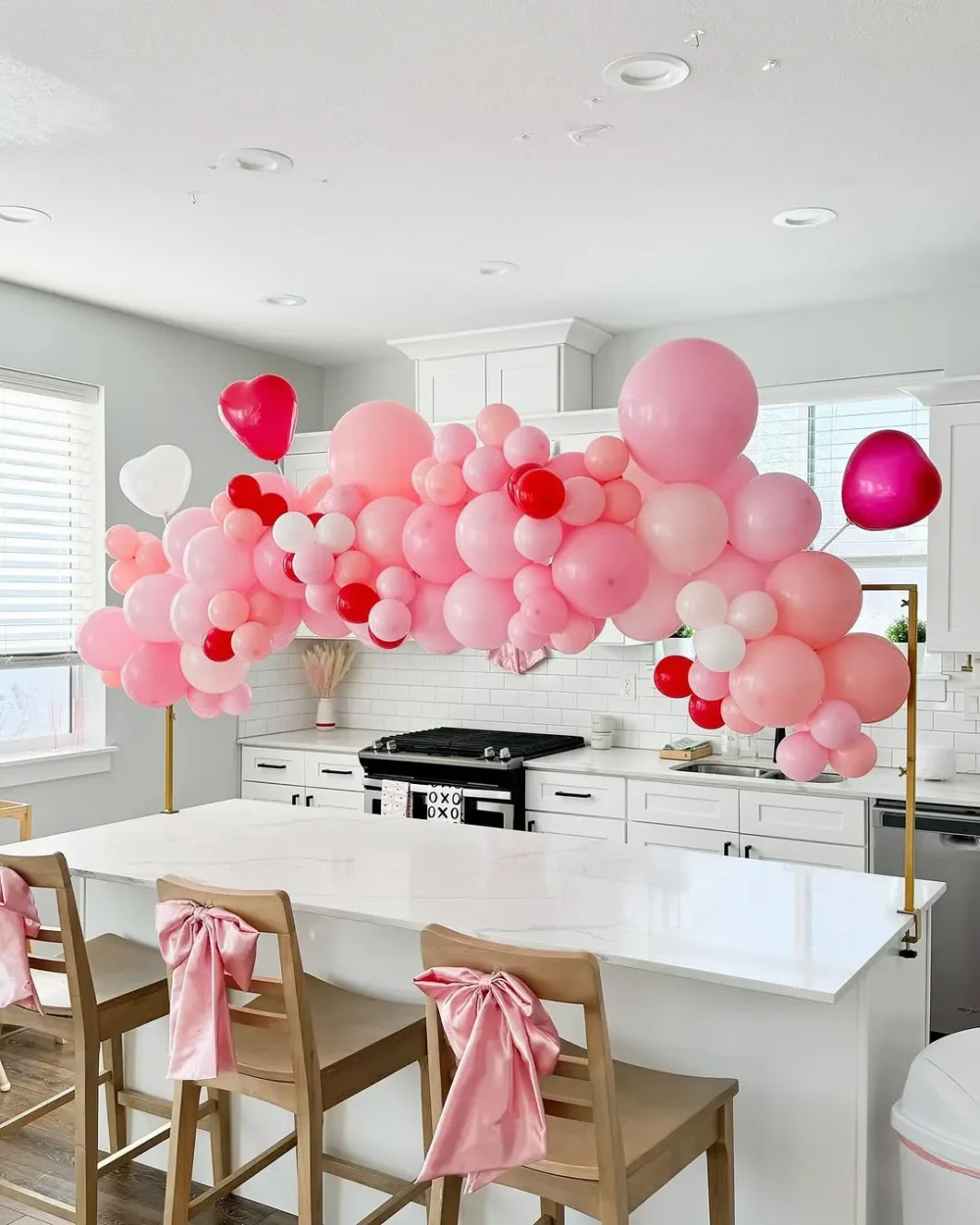 Galentines Party Decor (42)